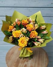 Букет цветов из:  Альстромерии и Розы в Арти