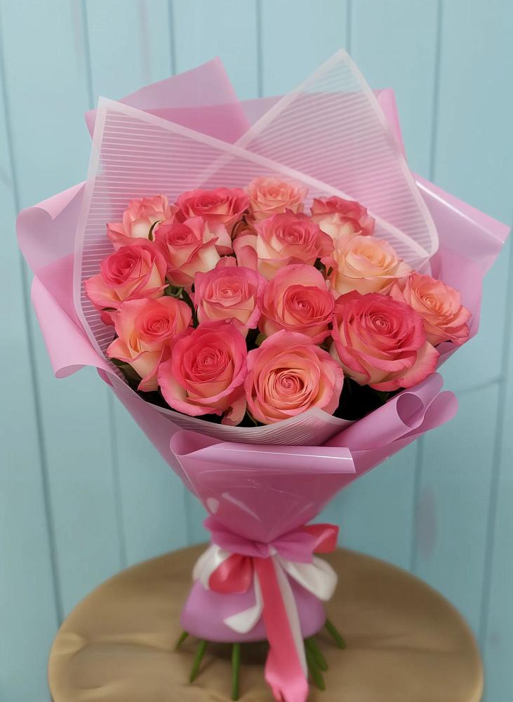 Букет 15 Розовых роз Равель в Арти