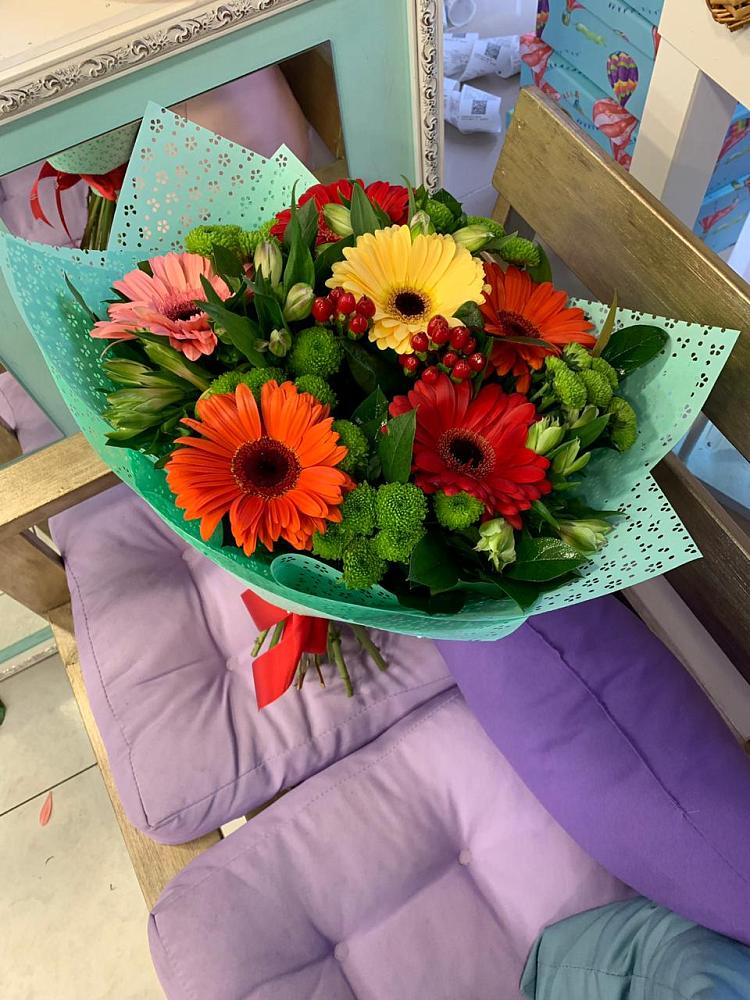 Букет цветов из: Герберы, Хризантемы и Альстромерии в Арти