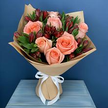 Букет цветов из:  Розы и Альстромерии #REPLACE_PRED# Арти