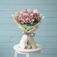 Букет цветов из:  Орхидеи и Розы в Арти