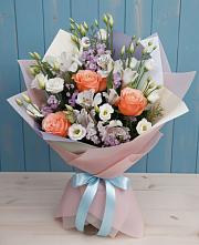 Букет цветов из:  Лизиантусы, Розы, Альстромерии и Гипсофила #REPLACE_PRED# Арти