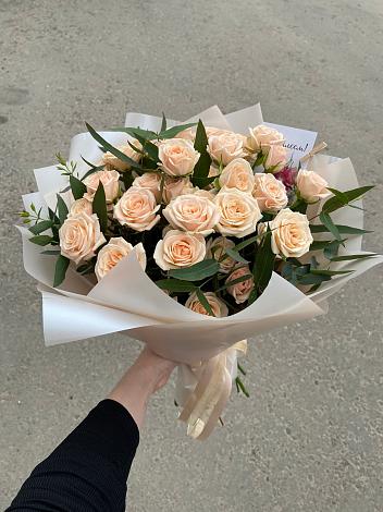 Букет Кремовые розы Латте в Арти