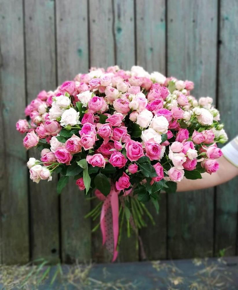 Букет Розовые кустовые розы Натали и Лав Лидия в Арти